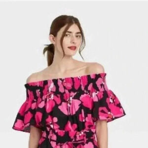 Who What Wear Linen top Short Sleeve Smocked Bardot‎ Top - Medium